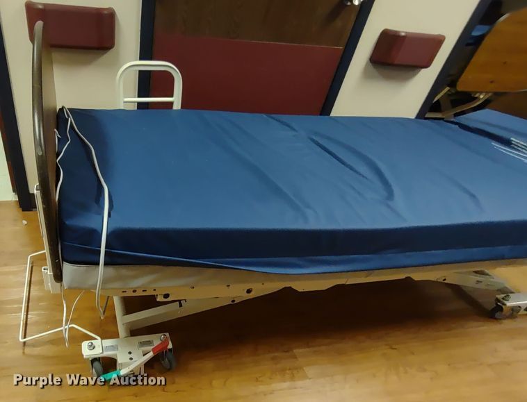 image for item MD9374 (6) patient beds