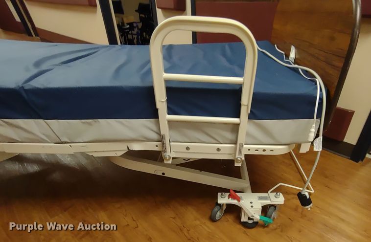 image for item MD9374 (6) patient beds