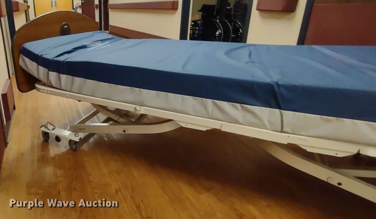 image for item MD9374 (6) patient beds