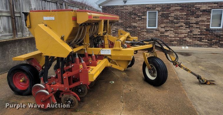image for item ME9045 HayBuster 107C  grain drill