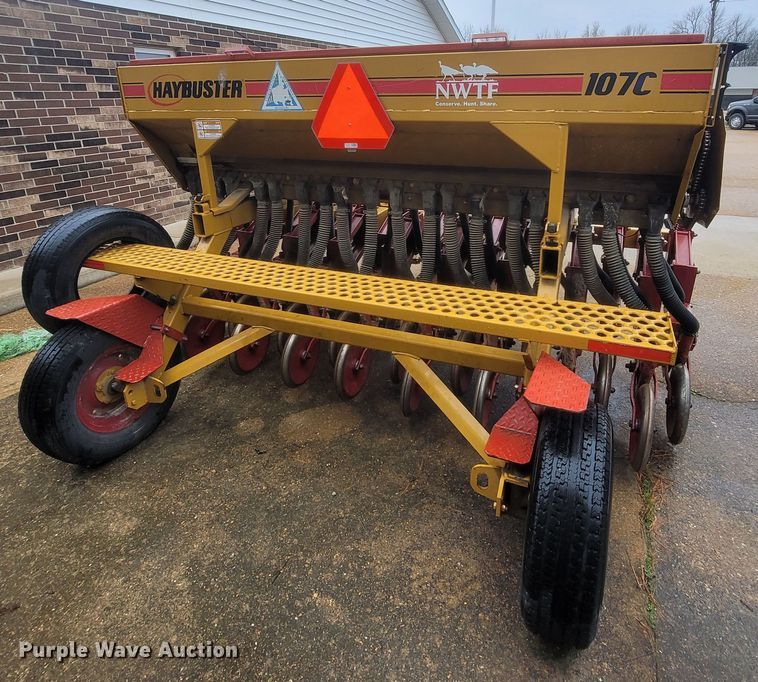 image for item ME9045 HayBuster 107C  grain drill