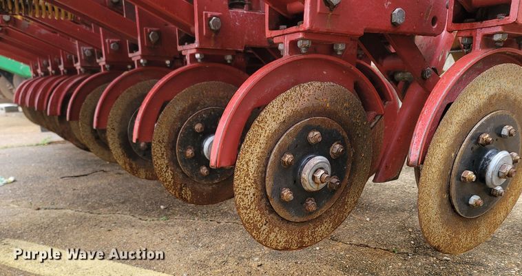 image for item ME9045 HayBuster 107C  grain drill