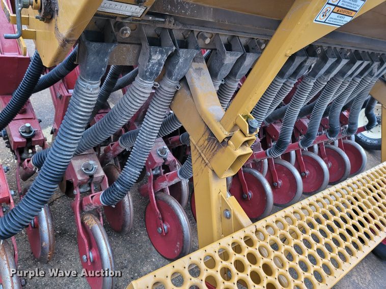 image for item ME9045 HayBuster 107C  grain drill