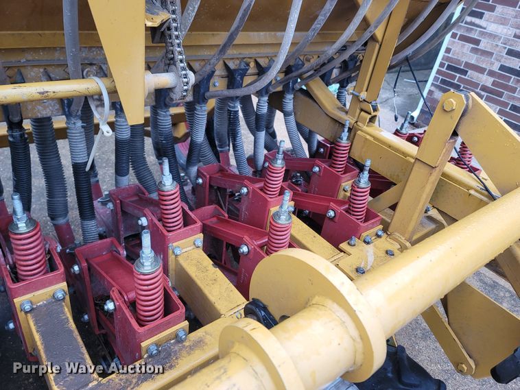 image for item ME9045 HayBuster 107C  grain drill