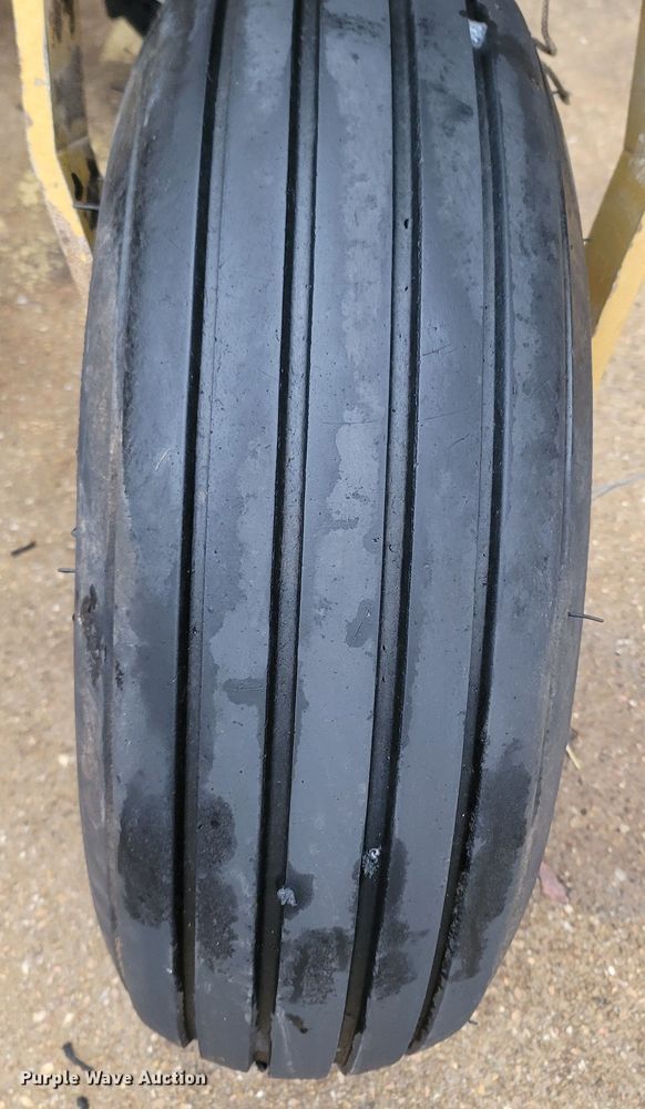 image for item ME9045 HayBuster 107C  grain drill