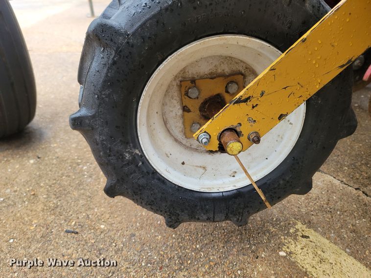 image for item ME9045 HayBuster 107C  grain drill