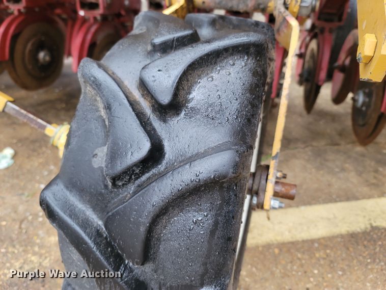 image for item ME9045 HayBuster 107C  grain drill