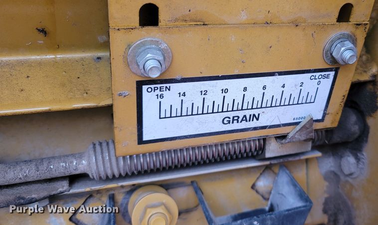 image for item ME9045 HayBuster 107C  grain drill