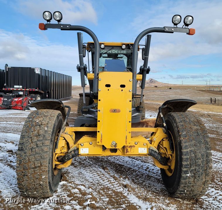 image for item ME9696 2014 John Deere 772GP  motor grader