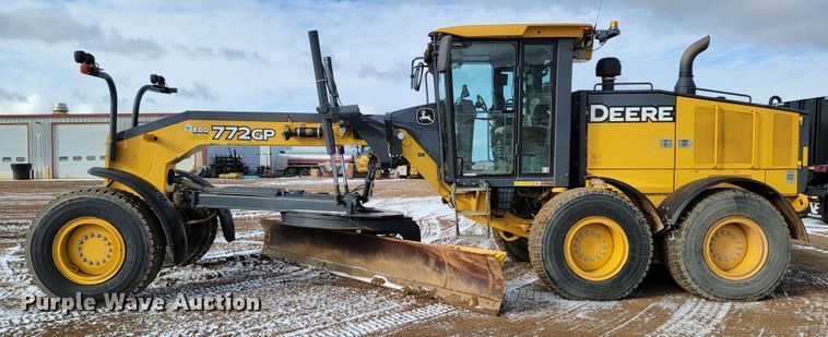 image for item ME9696 2014 John Deere 772GP  motor grader