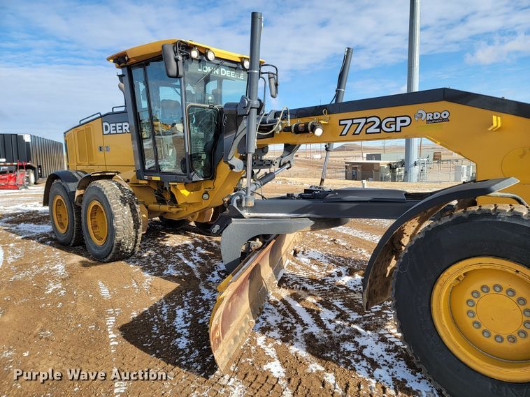 image for item ME9696 2014 John Deere 772GP  motor grader