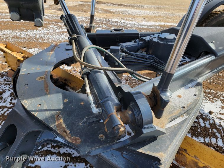 image for item ME9696 2014 John Deere 772GP  motor grader