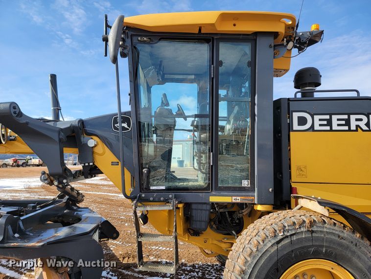 image for item ME9696 2014 John Deere 772GP  motor grader