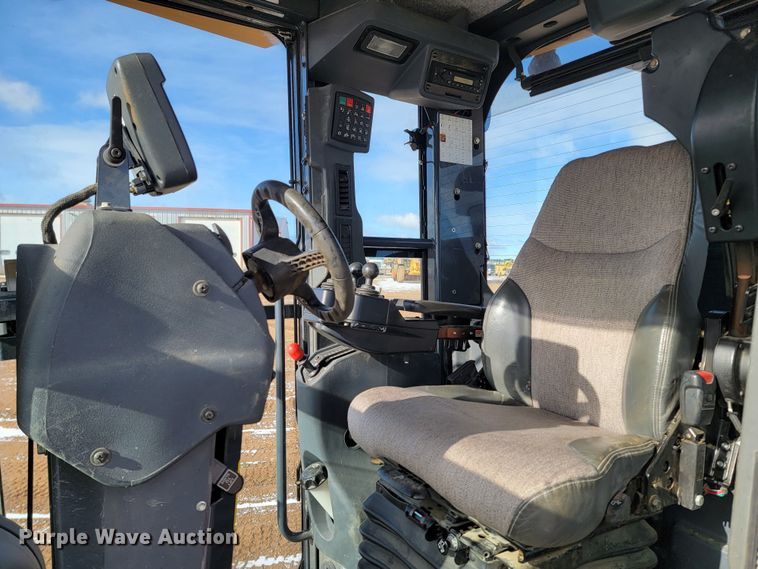 image for item ME9696 2014 John Deere 772GP  motor grader