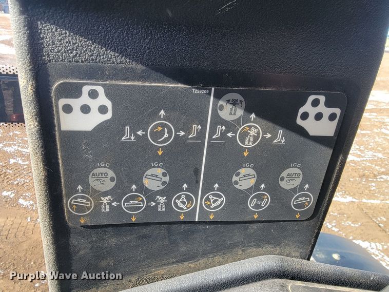 image for item ME9696 2014 John Deere 772GP  motor grader