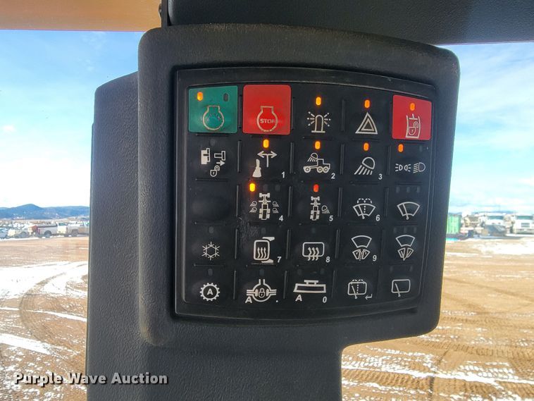 image for item ME9696 2014 John Deere 772GP  motor grader