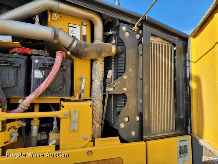 image for item ME9696 2014 John Deere 772GP  motor grader