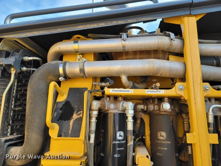 image for item ME9696 2014 John Deere 772GP  motor grader