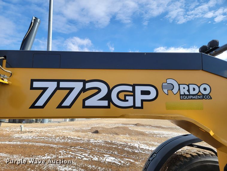 image for item ME9696 2014 John Deere 772GP  motor grader