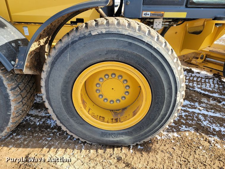 image for item ME9696 2014 John Deere 772GP  motor grader