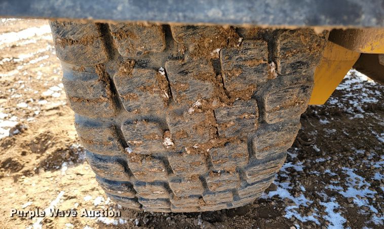 image for item ME9696 2014 John Deere 772GP  motor grader