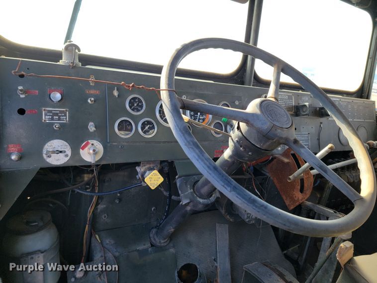 image for item ME9699 1969 Oshkosh M-4-1700-827CR  dump truck