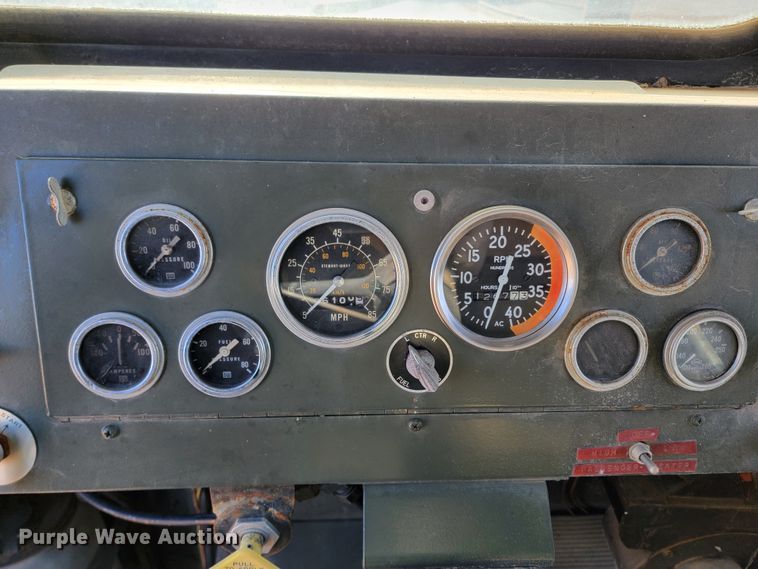 image for item ME9699 1969 Oshkosh M-4-1700-827CR  dump truck