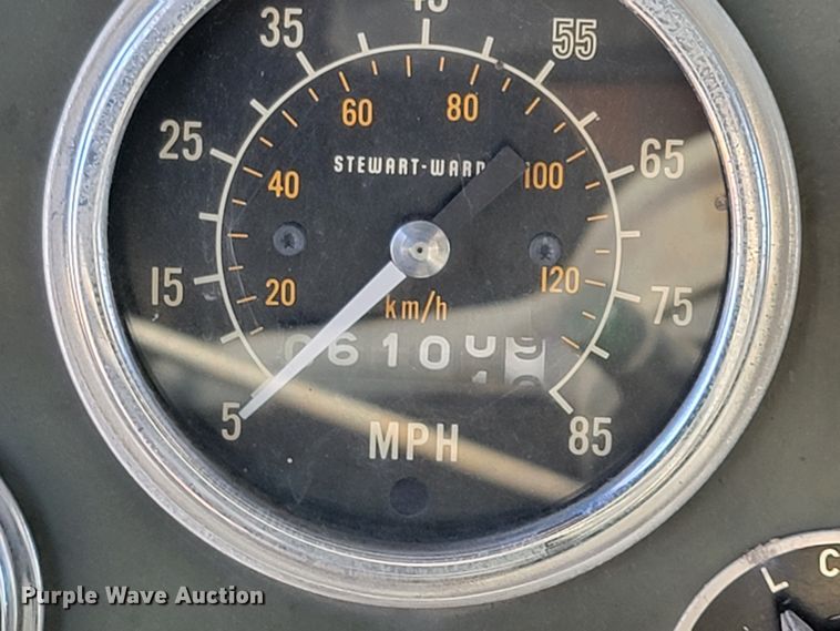 image for item ME9699 1969 Oshkosh M-4-1700-827CR  dump truck