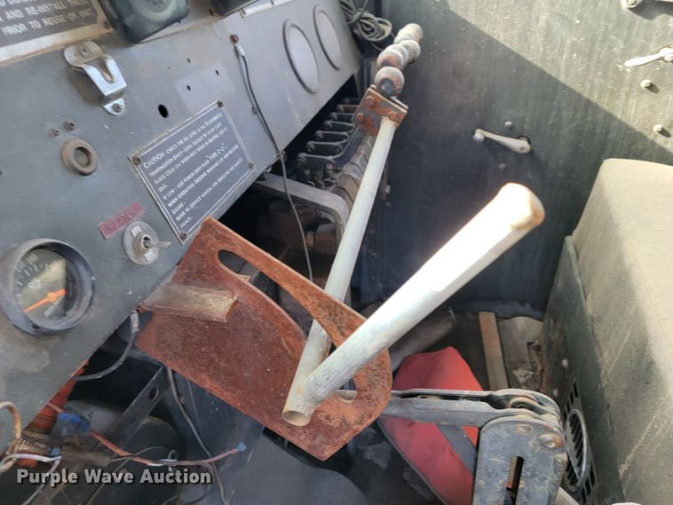 image for item ME9699 1969 Oshkosh M-4-1700-827CR  dump truck