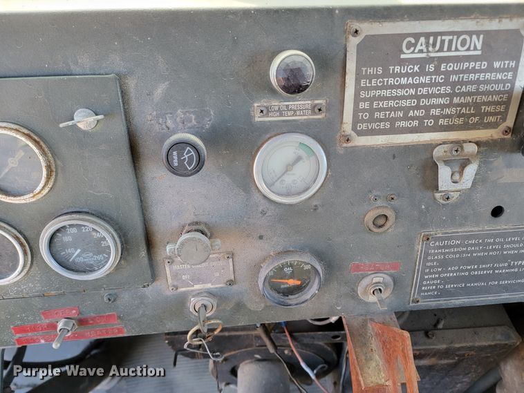 image for item ME9699 1969 Oshkosh M-4-1700-827CR  dump truck