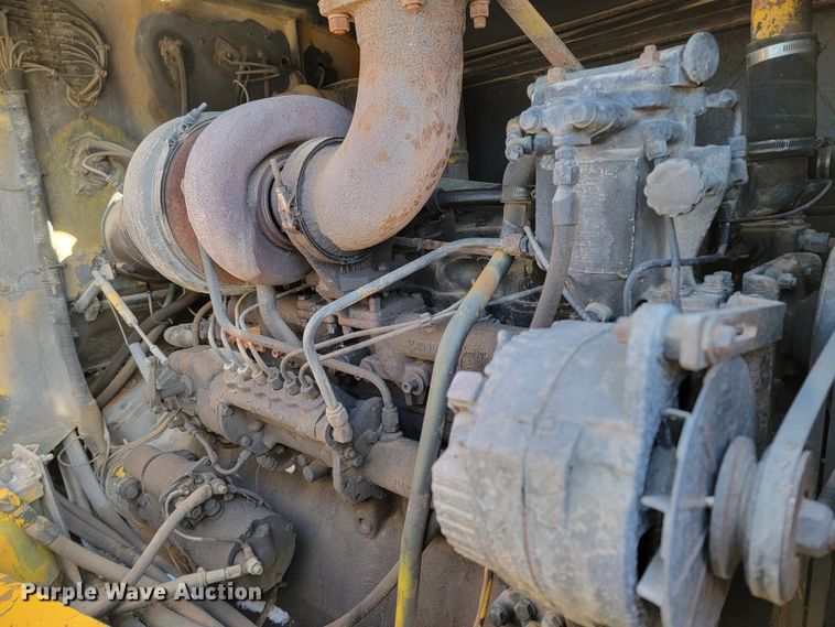 image for item ME9699 1969 Oshkosh M-4-1700-827CR  dump truck