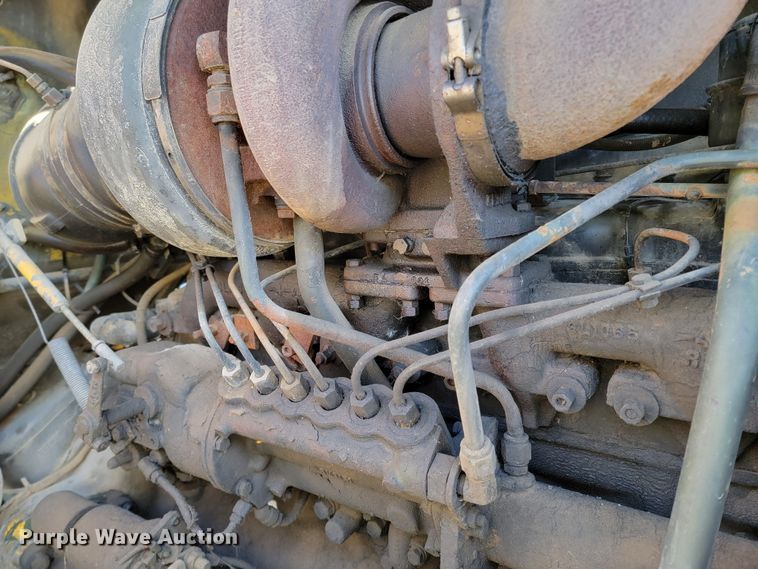 image for item ME9699 1969 Oshkosh M-4-1700-827CR  dump truck