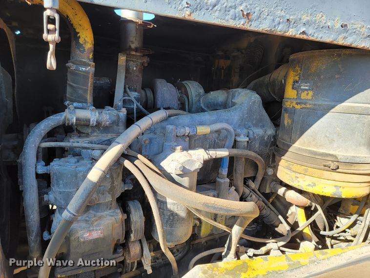 image for item ME9699 1969 Oshkosh M-4-1700-827CR  dump truck