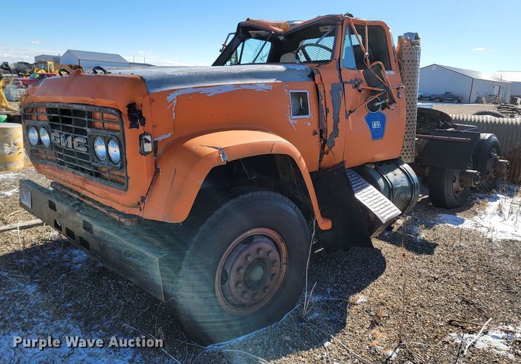 image for item ME9700 1983 GMC 9500  semi truck