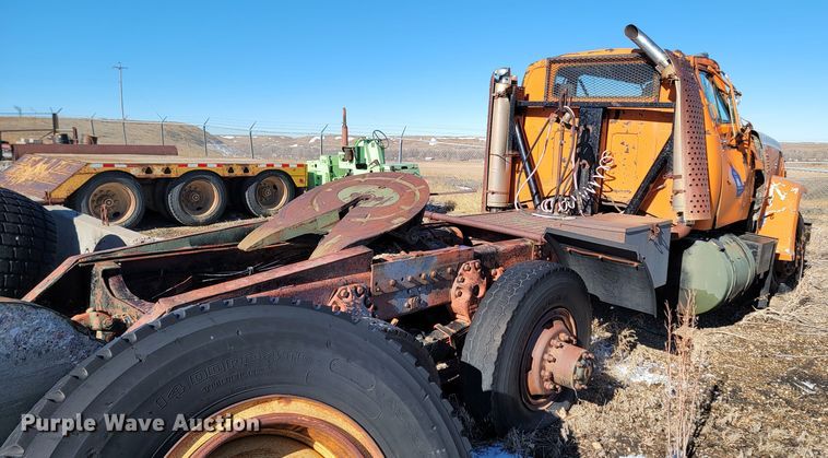 image for item ME9700 1983 GMC 9500  semi truck