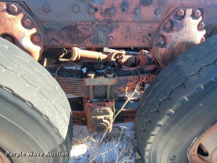 image for item ME9700 1983 GMC 9500  semi truck