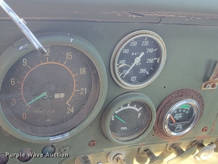 image for item ME9700 1983 GMC 9500  semi truck