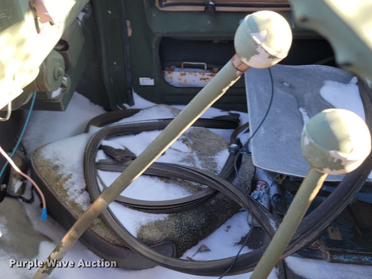 image for item ME9700 1983 GMC 9500  semi truck