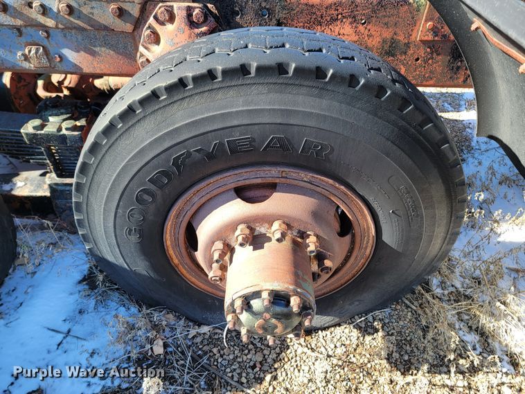 image for item ME9700 1983 GMC 9500  semi truck