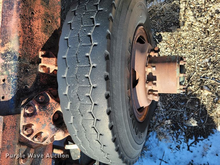 image for item ME9700 1983 GMC 9500  semi truck