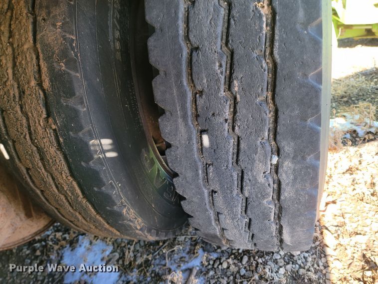 image for item ME9701 1994 Trail King TK-110-HDG  lowboy equipment trailer