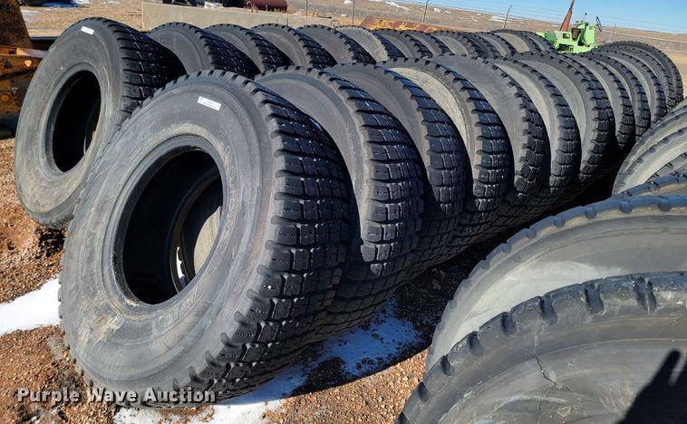 image for item ME9704 (13) Goodyear 17.5R25 tires