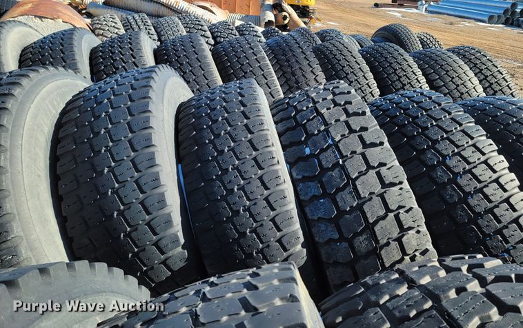 image for item ME9704 (13) Goodyear 17.5R25 tires