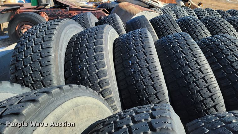 image for item ME9704 (13) Goodyear 17.5R25 tires
