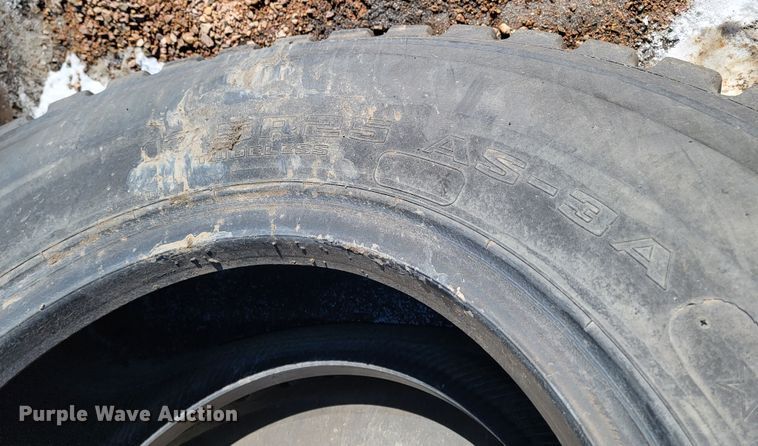 image for item ME9704 (13) Goodyear 17.5R25 tires
