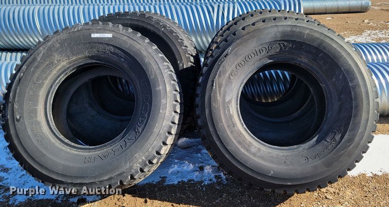 image for item ME9708 (6) Goodyear 17.5R25 tires