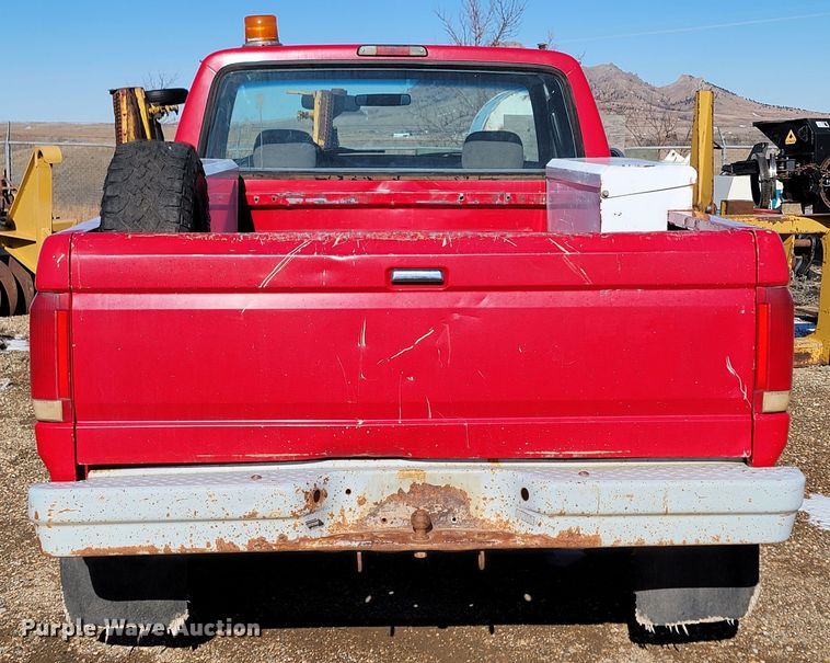 image for item ME9709 1995 Ford F150 XL  SuperCab pickup truck