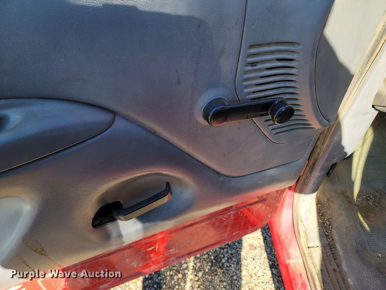 image for item ME9709 1995 Ford F150 XL  SuperCab pickup truck