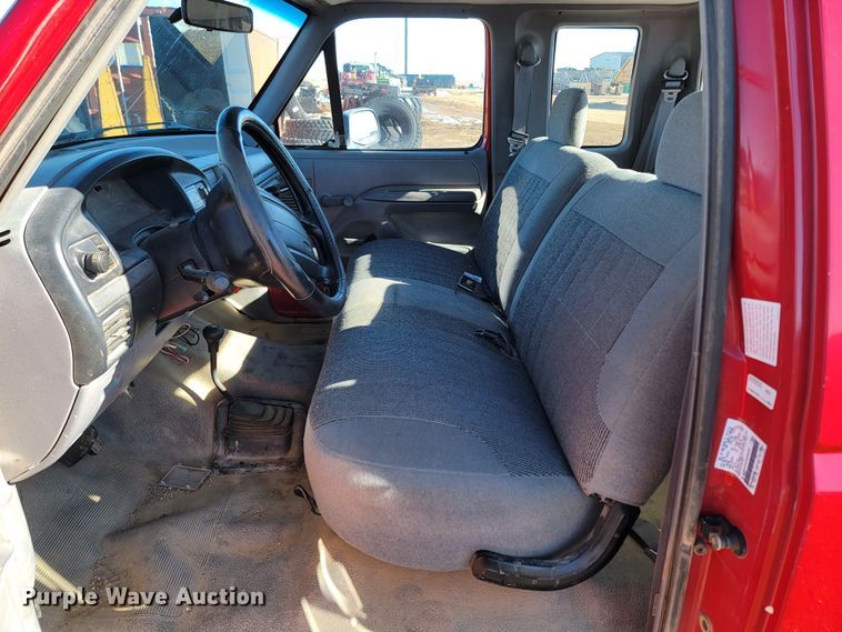 image for item ME9709 1995 Ford F150 XL  SuperCab pickup truck