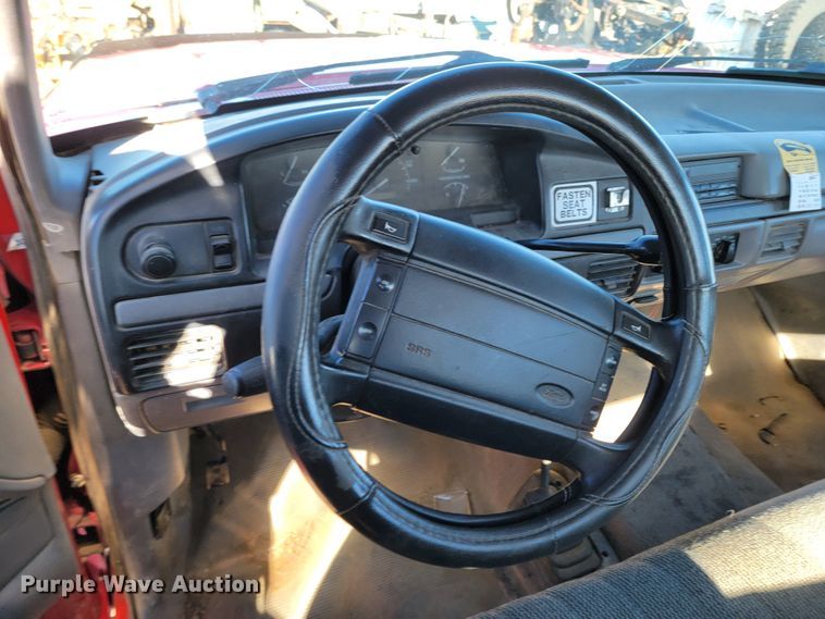 image for item ME9709 1995 Ford F150 XL  SuperCab pickup truck